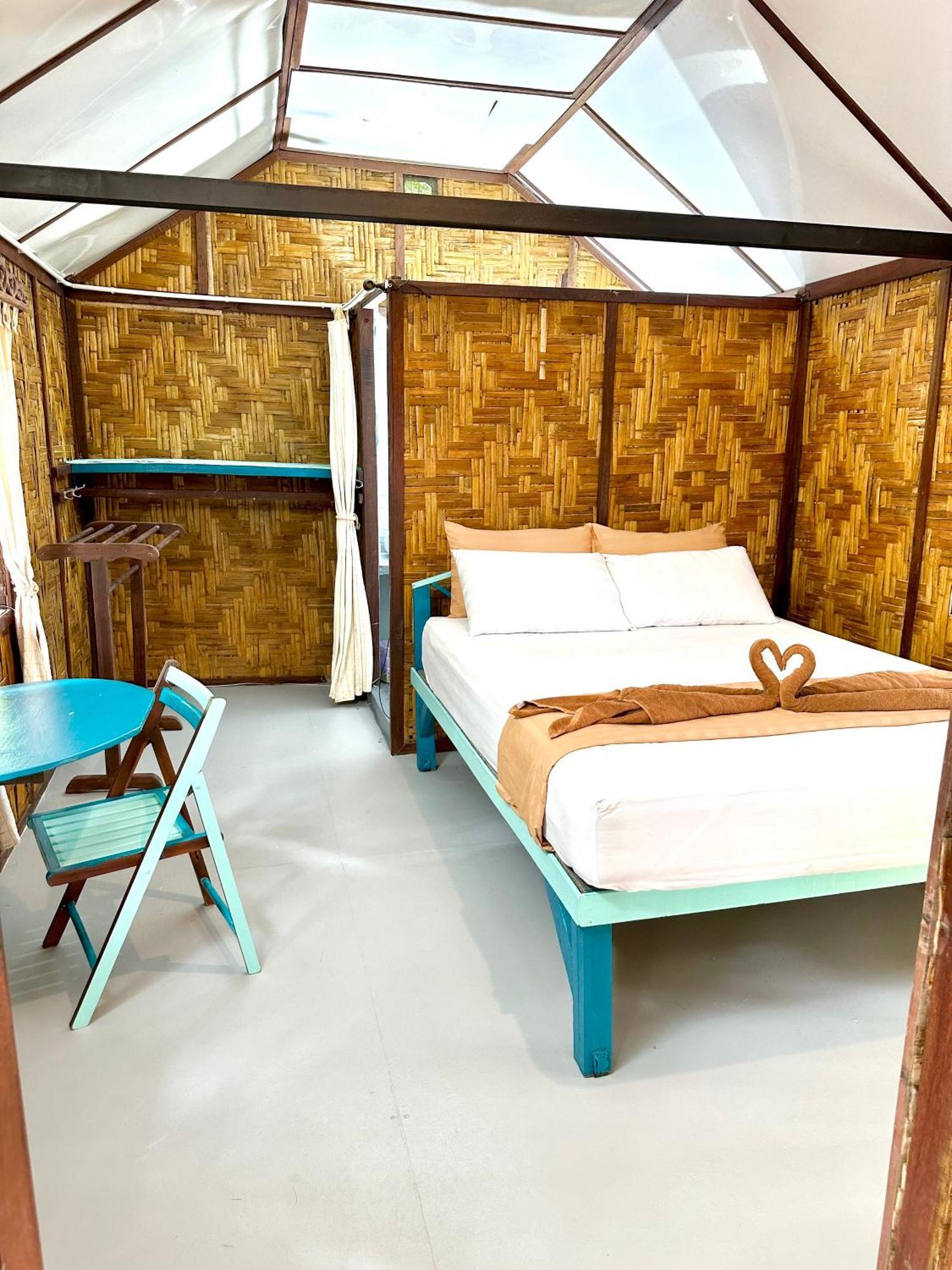 Bamboo Bungalows Koh Phayam Bagian luar foto