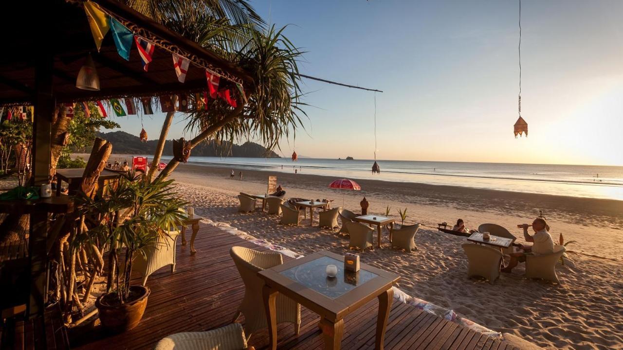 Bamboo Bungalows Koh Phayam Bagian luar foto